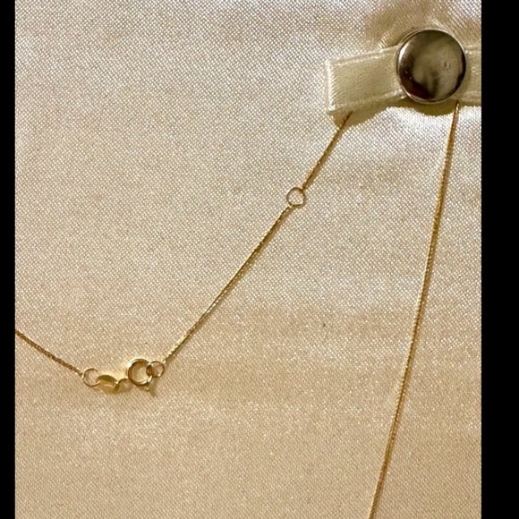 Dainty 18K  Saudi Gold Necklace 17.25" - Picture 2 of 4